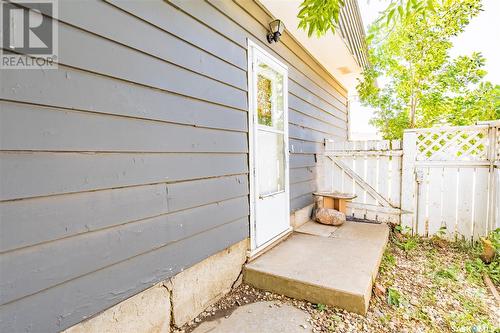 1342 Grandview Street W, Moose Jaw, SK - Outdoor With Exterior