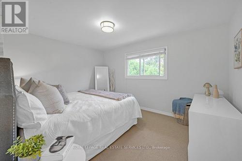 4499 Rogers Road, Burlington (Shoreacres), ON - Indoor Photo Showing Bedroom