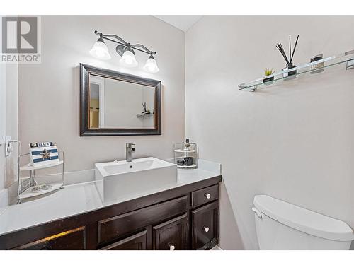 1301 Begley Road, Kelowna, BC - Indoor Photo Showing Bathroom