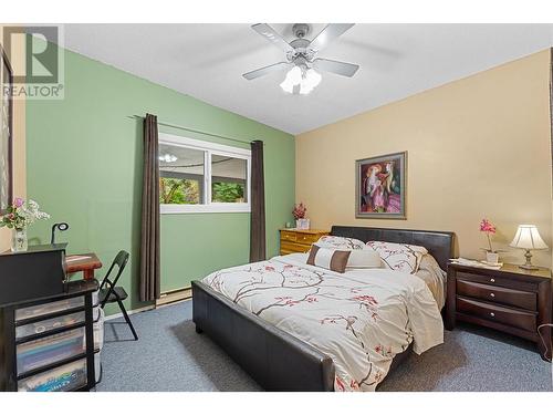 1301 Begley Road, Kelowna, BC - Indoor Photo Showing Bedroom