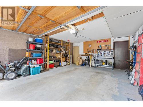 1301 Begley Road, Kelowna, BC - Indoor Photo Showing Garage