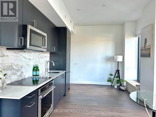 626 - 280 Howland Avenue, Toronto (Annex), ON - Indoor Photo Showing Kitchen With Upgraded Kitchen