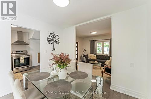 148 Richmond Street, Richmond Hill, ON - Indoor Photo Showing Dining Room