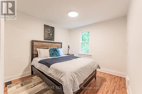 148 Richmond Street, Richmond Hill (Mill Pond), ON - Indoor Photo Showing Bedroom