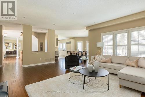 52 Forester Crescent, Markham, ON - Indoor Photo Showing Living Room