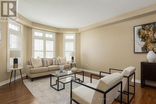 52 Forester Crescent, Markham, ON - Indoor Photo Showing Living Room