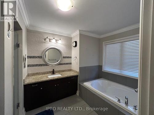 278 Cochrane Terrace, Milton (Willmott), ON - Indoor Photo Showing Bathroom