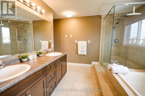 21 Coutts Court, Guelph, ON - Indoor Photo Showing Bathroom