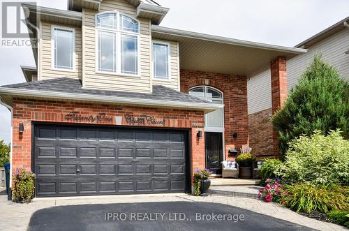 21 Coutts Court, Guelph (Pine Ridge), ON - Outdoor