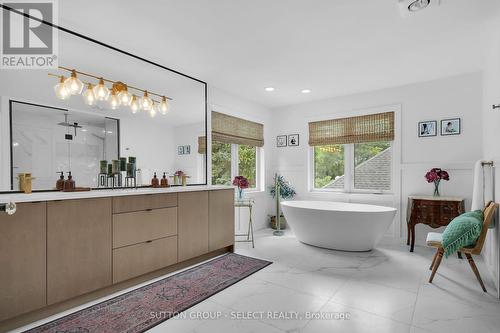 5 piece primary ensuite - 46 Exmoor Place, London, ON - Indoor Photo Showing Bathroom