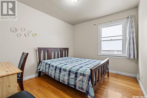 320 Bottomley Avenue S, Saskatoon, SK - Indoor Photo Showing Bedroom