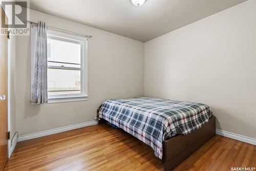 320 Bottomley Avenue S, Saskatoon, SK - Indoor Photo Showing Bedroom