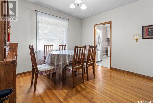 320 Bottomley Avenue S, Saskatoon, SK - Indoor Photo Showing Dining Room