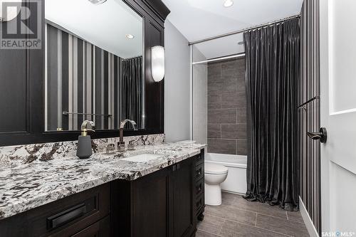 419 404 C Avenue S, Saskatoon, SK - Indoor Photo Showing Bathroom