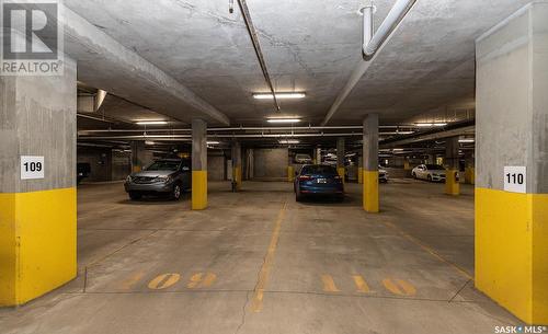 419 404 C Avenue S, Saskatoon, SK - Indoor Photo Showing Garage