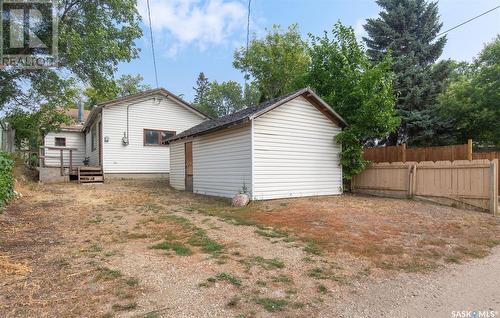 961 Caribou Street W, Moose Jaw, SK - Outdoor With Exterior