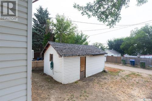 961 Caribou Street W, Moose Jaw, SK - Outdoor With Exterior