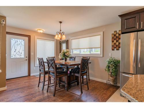 103 Johnson Road, Fruitvale, BC - Indoor Photo Showing Dining Room