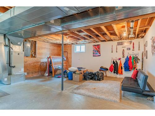 103 Johnson Road, Fruitvale, BC - Indoor Photo Showing Basement