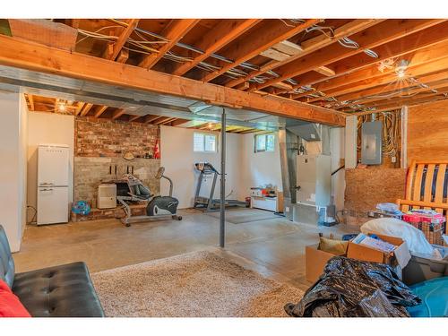 103 Johnson Road, Fruitvale, BC - Indoor Photo Showing Basement