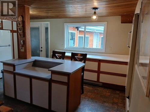 3168 Copeland Road, Quesnel, BC - Indoor Photo Showing Kitchen