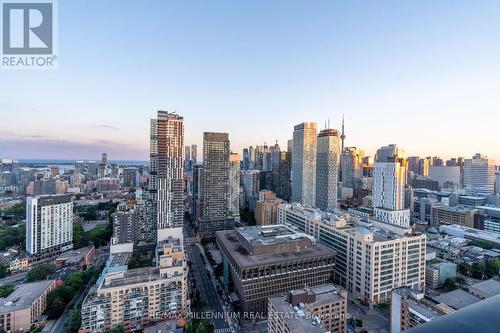 3817 - 319 Jarvis Street, Toronto, ON - Outdoor With View