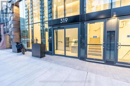 3817 - 319 Jarvis Street, Toronto, ON - 