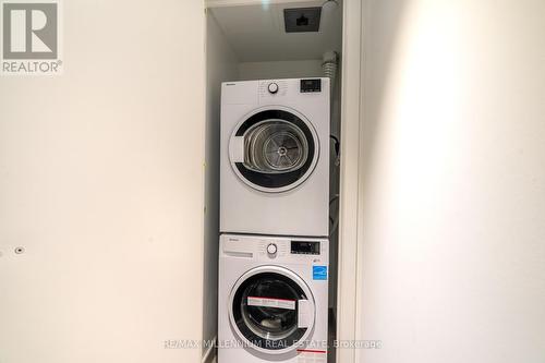 3817 - 319 Jarvis Street, Toronto, ON - Indoor Photo Showing Laundry Room