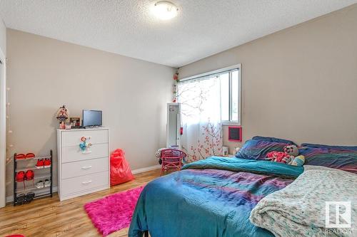 11830 48 St Nw, Edmonton, AB - Indoor Photo Showing Bedroom