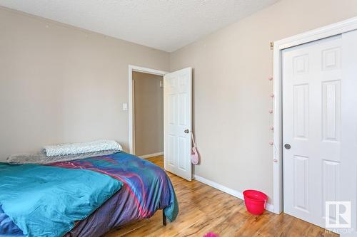 11830 48 St Nw, Edmonton, AB - Indoor Photo Showing Bedroom