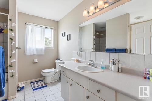 11830 48 St Nw, Edmonton, AB - Indoor Photo Showing Bathroom