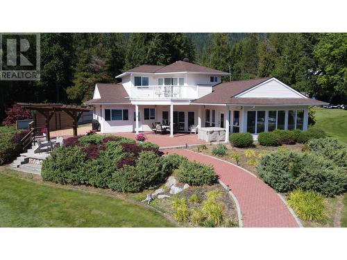 2194  3A Highway, Nelson, BC - Outdoor With Deck Patio Veranda With Facade