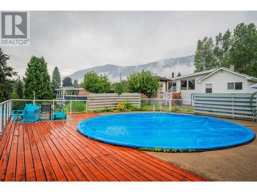 534 14Th  Avenue, Genelle, BC - Outdoor With Above Ground Pool