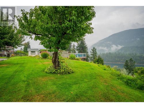 534 14Th  Avenue, Genelle, BC - Outdoor