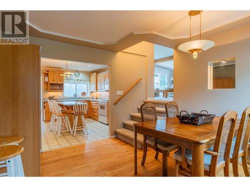 534 14Th  Avenue, Genelle, BC - Indoor Photo Showing Dining Room