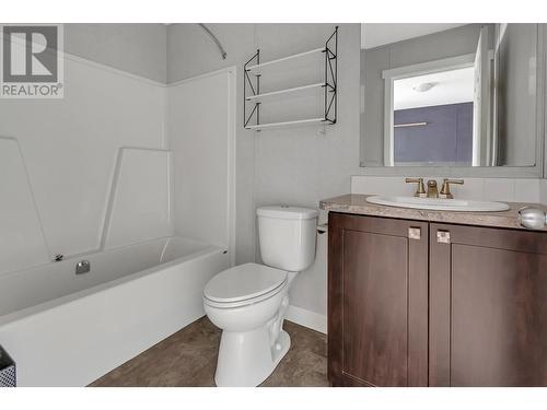 23 5164 Hart Highway, Prince George, BC - Indoor Photo Showing Bathroom