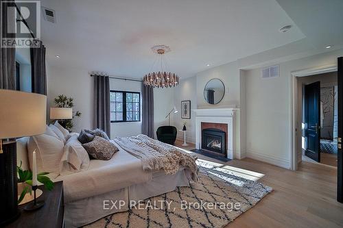 91 Bedford Road, Toronto (Annex), ON - Indoor Photo Showing Bedroom With Fireplace