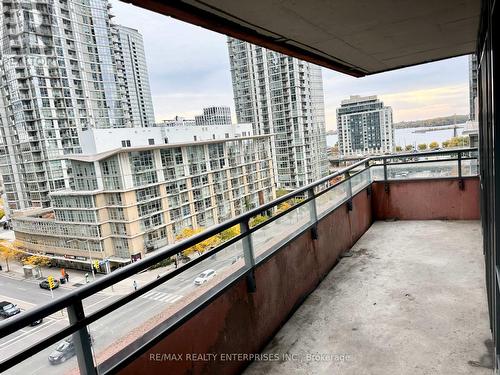 819 - 4K Spadina Avenue, Toronto, ON - Outdoor With Balcony