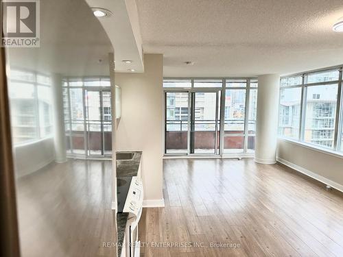 819 - 4K Spadina Avenue, Toronto, ON - Indoor Photo Showing Other Room