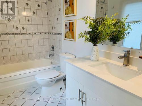 94 Ecclesfield Drive, Toronto (Steeles), ON - Indoor Photo Showing Bathroom