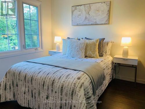 94 Ecclesfield Drive, Toronto (Steeles), ON - Indoor Photo Showing Bedroom