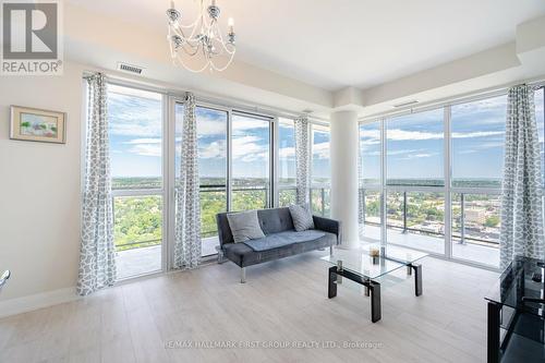 2301 - 15 Lynch Street, Brampton, ON - Indoor Photo Showing Living Room