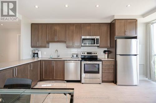 2301 - 15 Lynch Street, Brampton, ON - Indoor Photo Showing Kitchen With Stainless Steel Kitchen