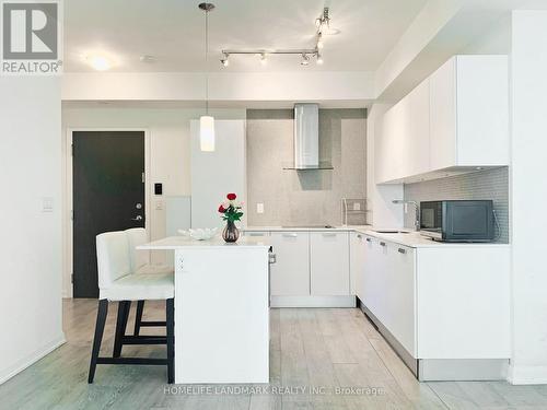 2101 - 11 Bogert Avenue, Toronto (Lansing-Westgate), ON - Indoor Photo Showing Kitchen