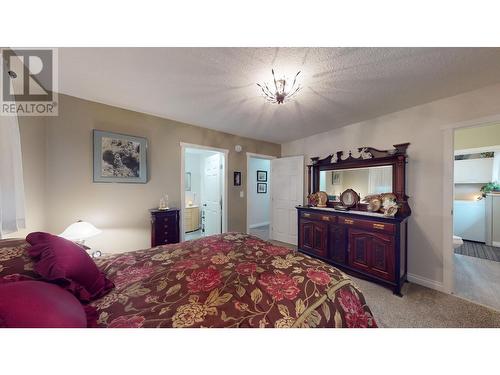 2826 Gook Road, Quesnel, BC - Indoor Photo Showing Bedroom