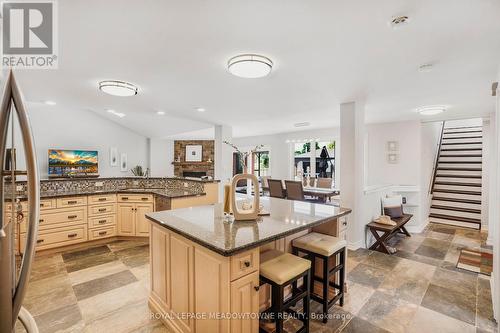 551 Darby Road, Welland, ON - Indoor Photo Showing Kitchen With Upgraded Kitchen