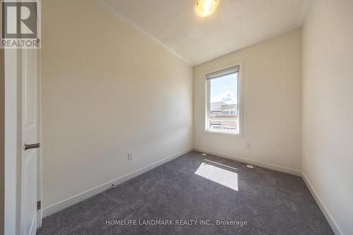 70 Riley Reed Lane, Richmond Hill, ON - Indoor Photo Showing Other Room