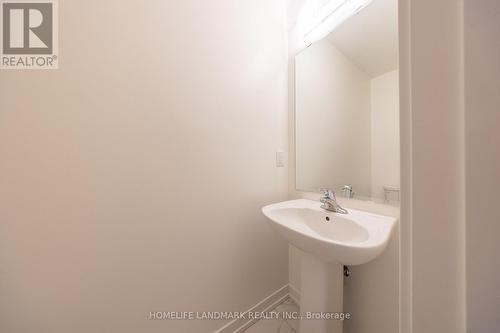 70 Riley Reed Lane, Richmond Hill, ON - Indoor Photo Showing Bathroom