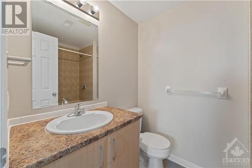 4 pc ensuite for front bedroom - 586 Lakeridge Drive, Ottawa, ON - Indoor Photo Showing Bathroom