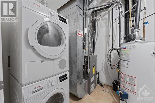 Laundry and utility room - 586 Lakeridge Drive, Ottawa, ON - Indoor Photo Showing Laundry Room